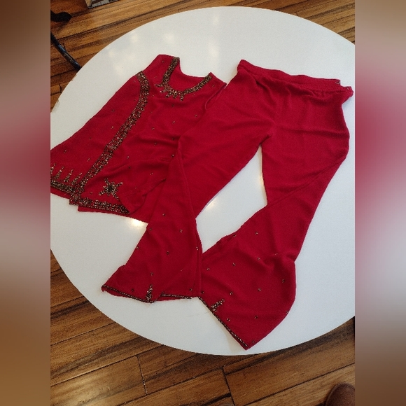 Outfits perfect for weddinf - Picture 1 of 1